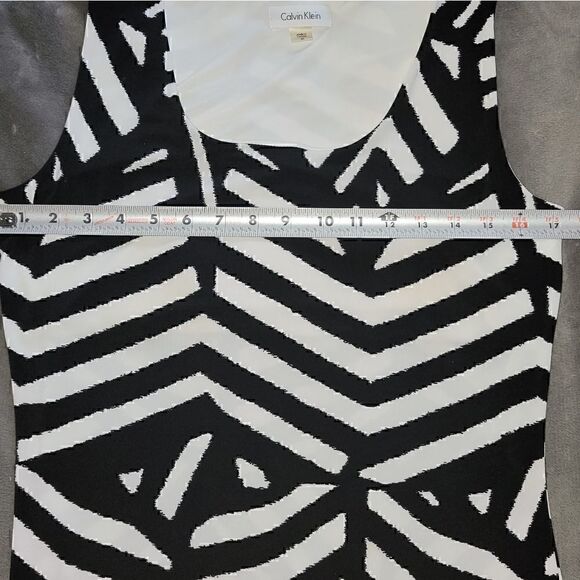 Calvin Klein Zebra Tank Top Dressy Woman's Medium (TK2) - Picture 3 of 5